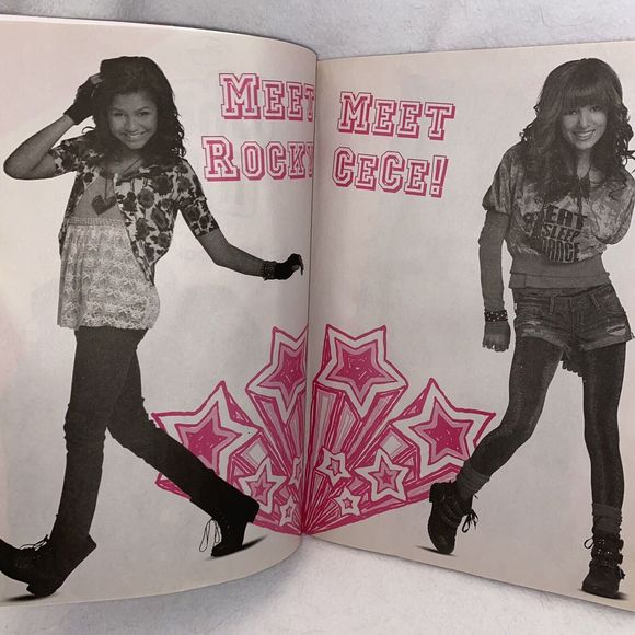 Disney Channel Shake it Up Feel The Beat Activity Book Zendaya Bella Thorne NEW - Picture 2 of 5